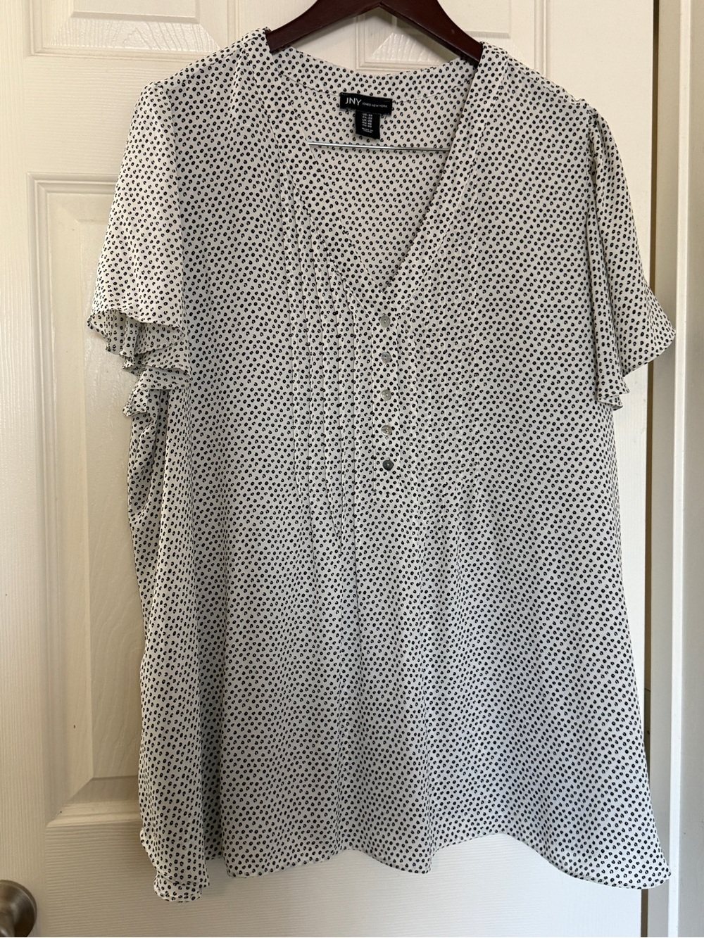Jones New York White Blouse with Black Polka Dots V-Neck Pintuck Front